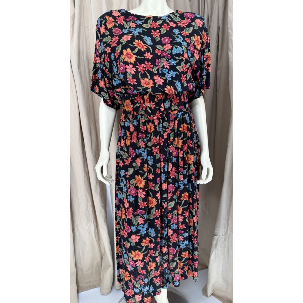 Vintage 90s Tarazzia Dark Floral Rayon Midi Dress Cottagecore Whimsigoth S